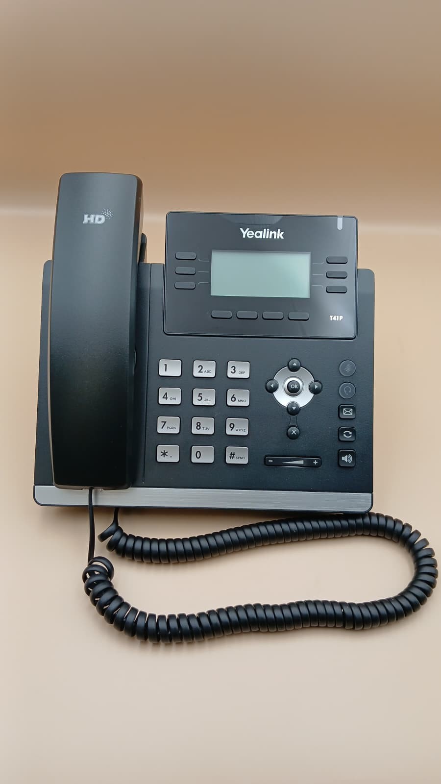 Yealink SIP-T41P Ultra Elegant HD IP VoIP Phone PoE Business Desk Phone
