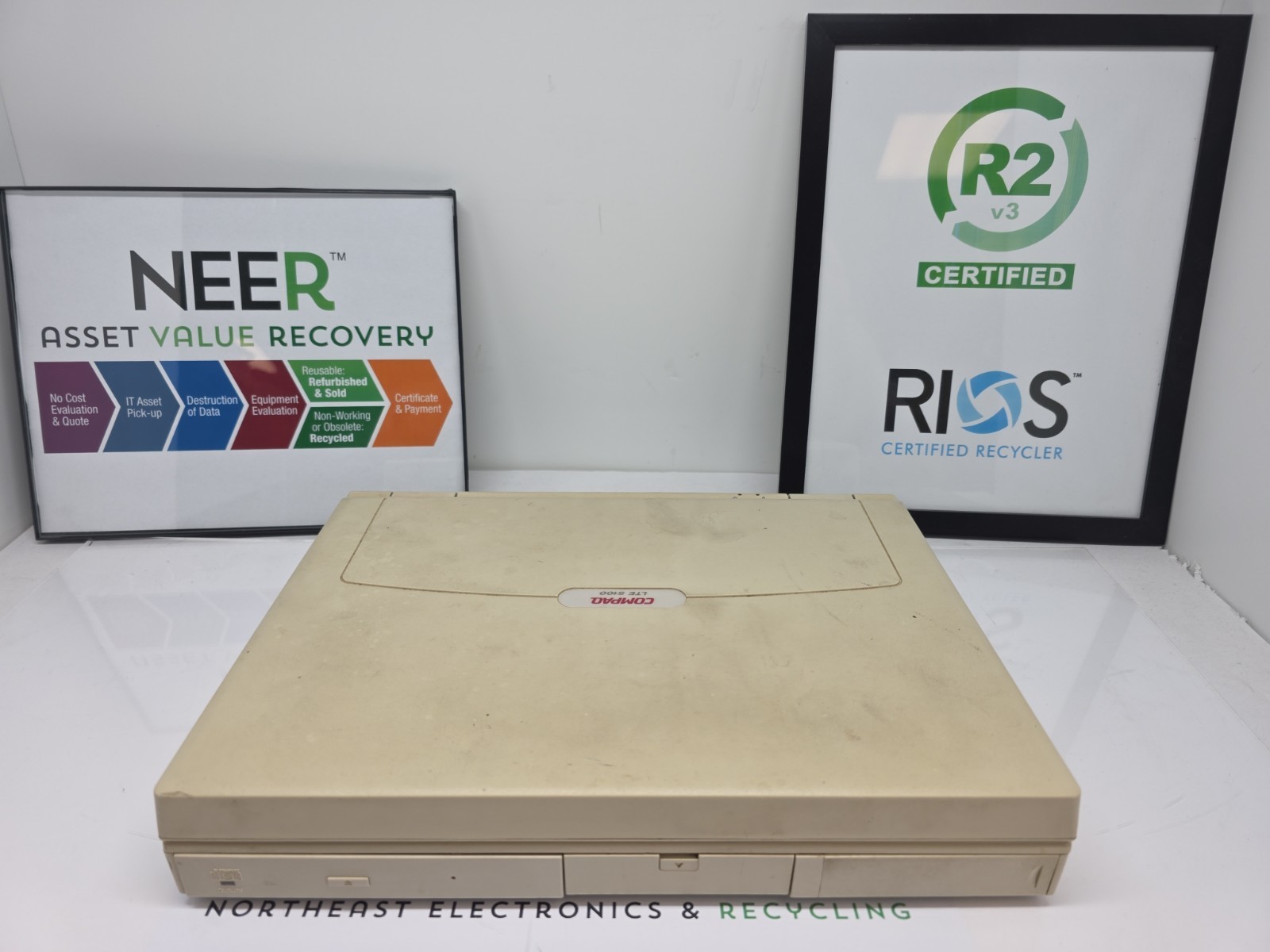 Vintage Compaq LTE 5100 2880D Pentium Laptop Retro Gaming - PARTS/REPAIR