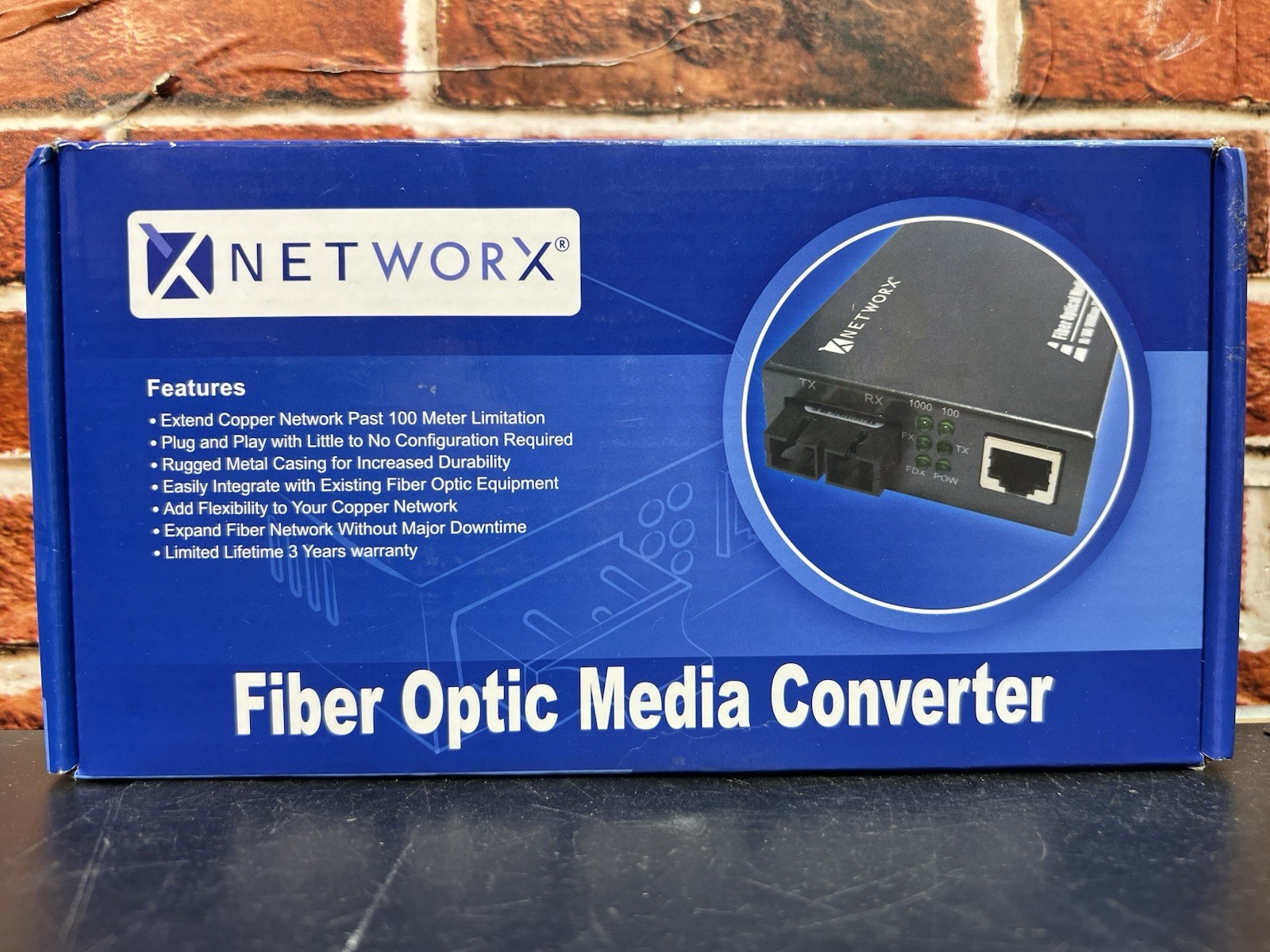Gigabit Ethernet Fiber Media Converter - UTP to 1000Base-SX - ST Multimode 5 