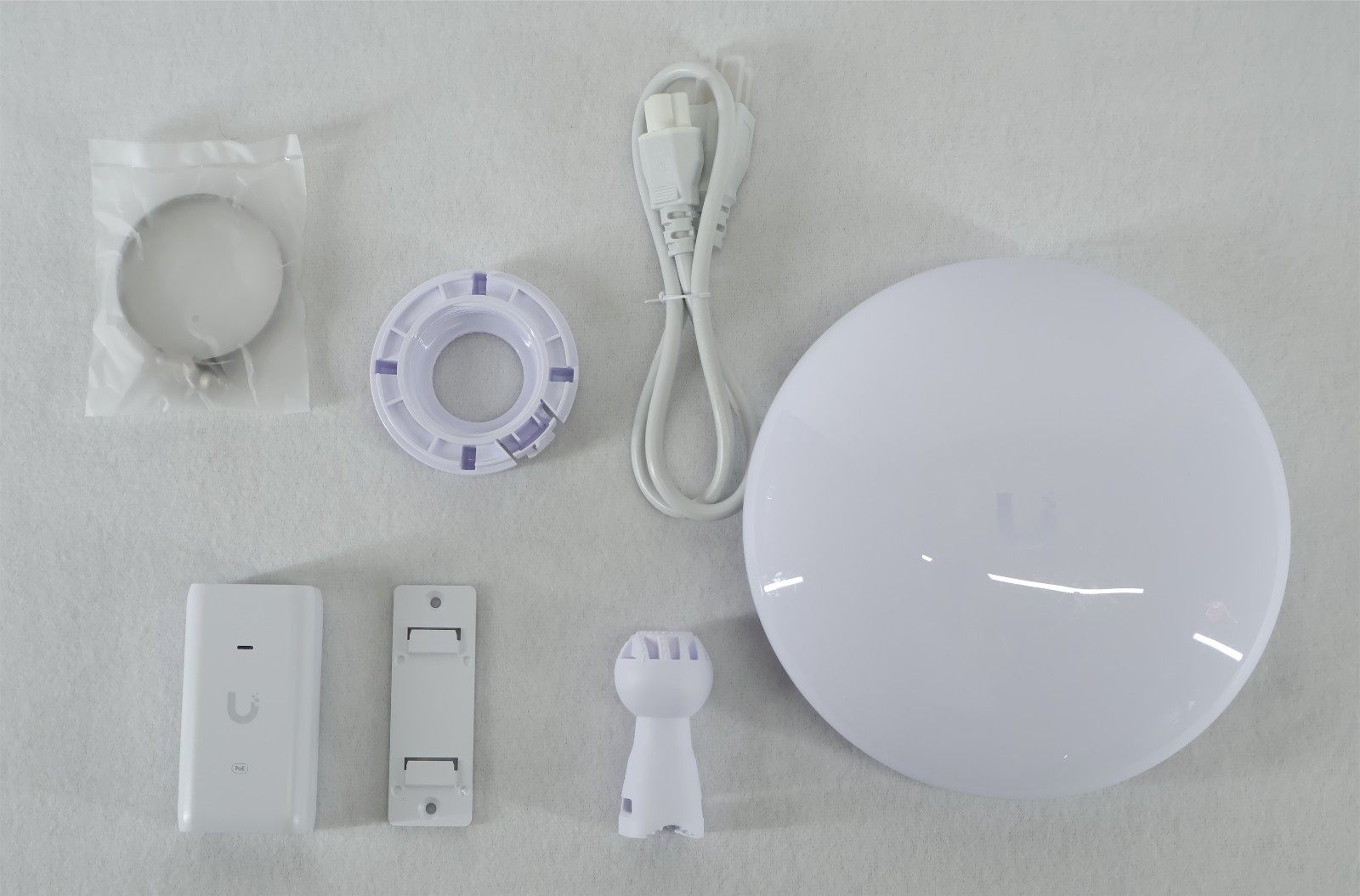 Ubiquiti UniFi Device Bridge Pro UDB-Pro-US 5GHz Wireless PtP Bridge Complete