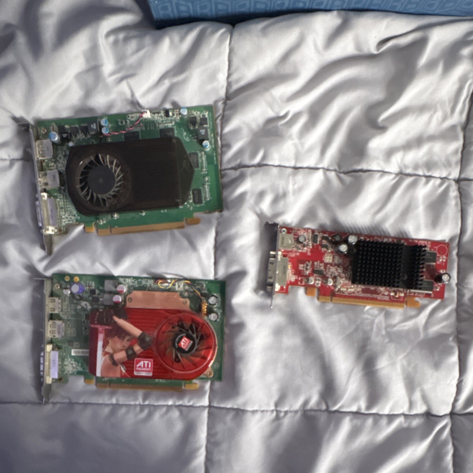3 ati radeon cards 