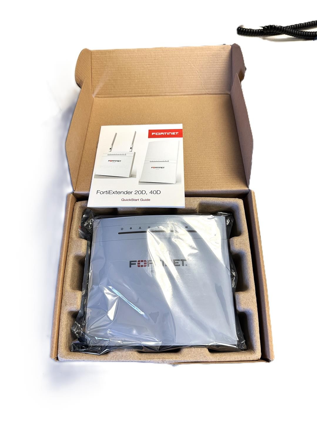 Fortinet FortiExtender FEX-40D-NAM 4G LTE Wireless WAN Extender Modem Router