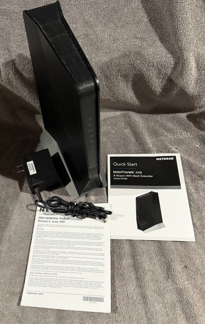 NETGEAR Nighthawk EAX80 AX6000 WiFi 6 Mesh Range Extender  