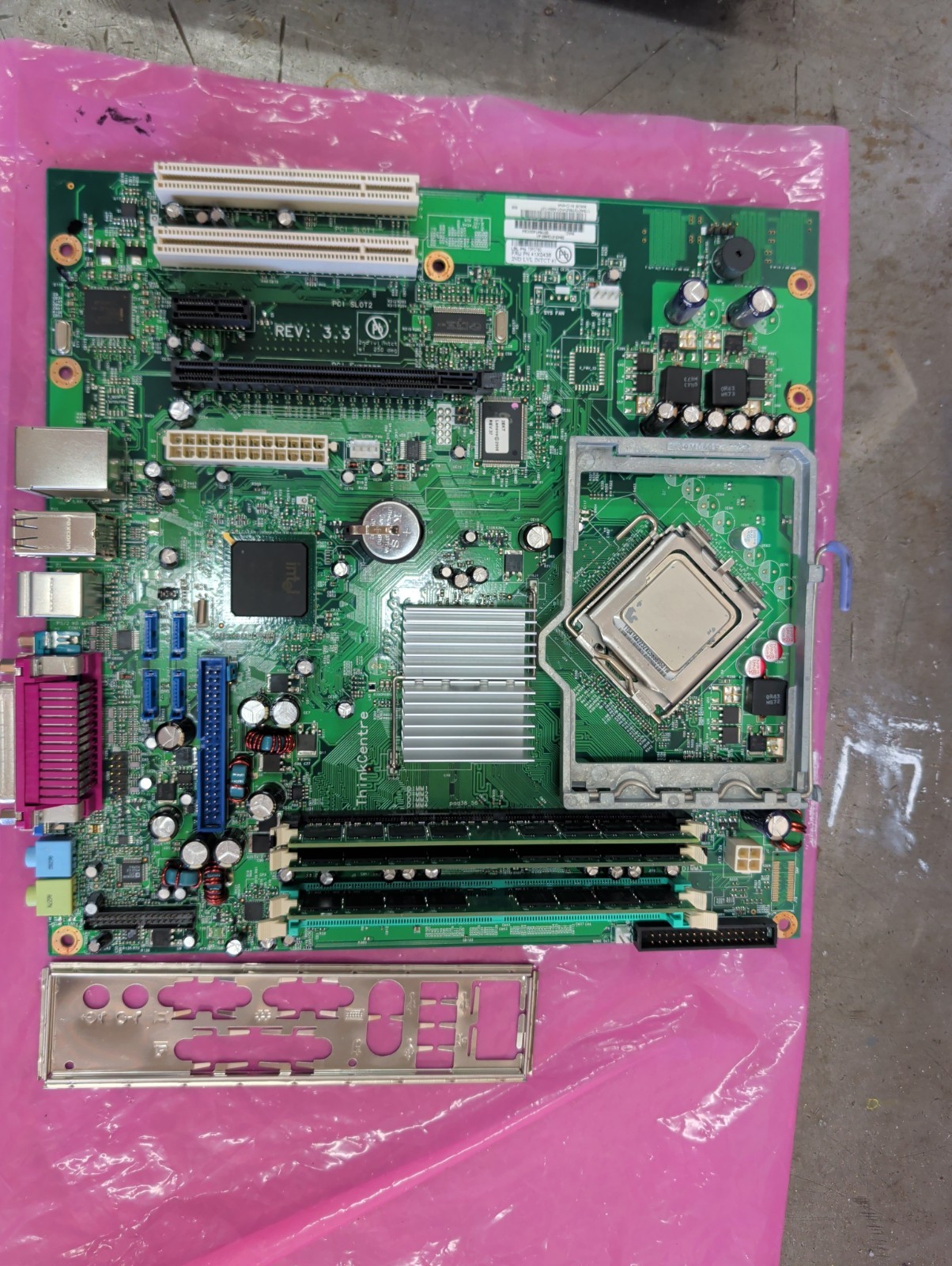 IBM Thinkcentre 41X0436 73P0780 Rev 3.3 Motherboard W/ 2.8 Ghz CPU, 3 GB, I/O 