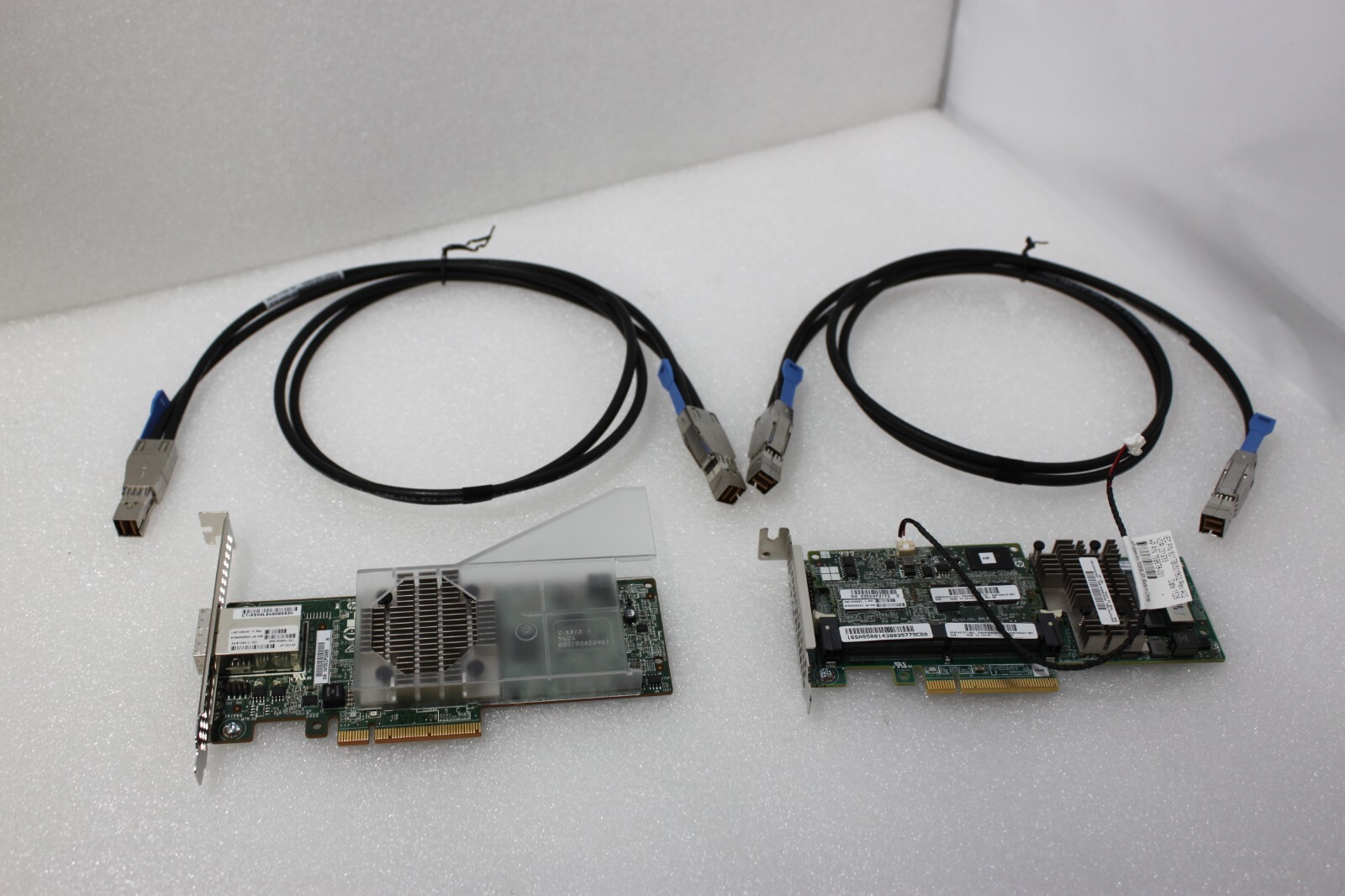 HPE H241 (750054-001) 12Gbps 2-Ports  with 749797-001 Smart Array P440 & 2cable