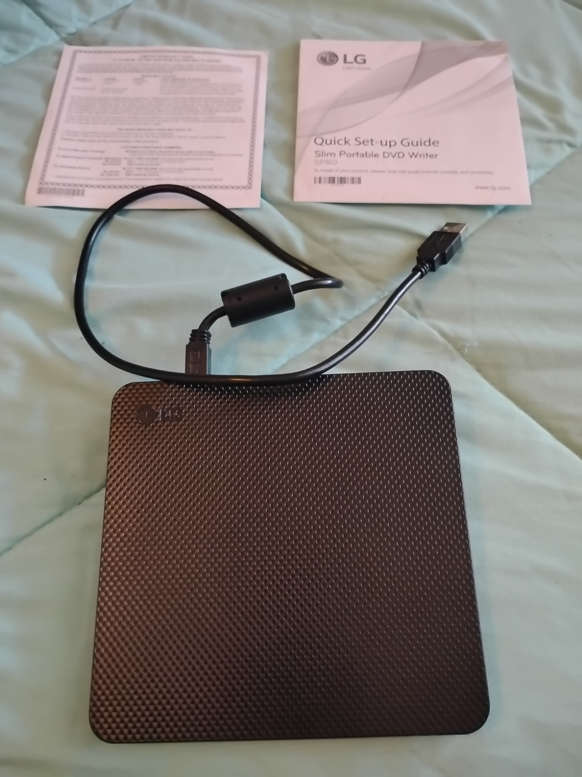 LG SP80NB60 External Drive DVD Writer & Playback 