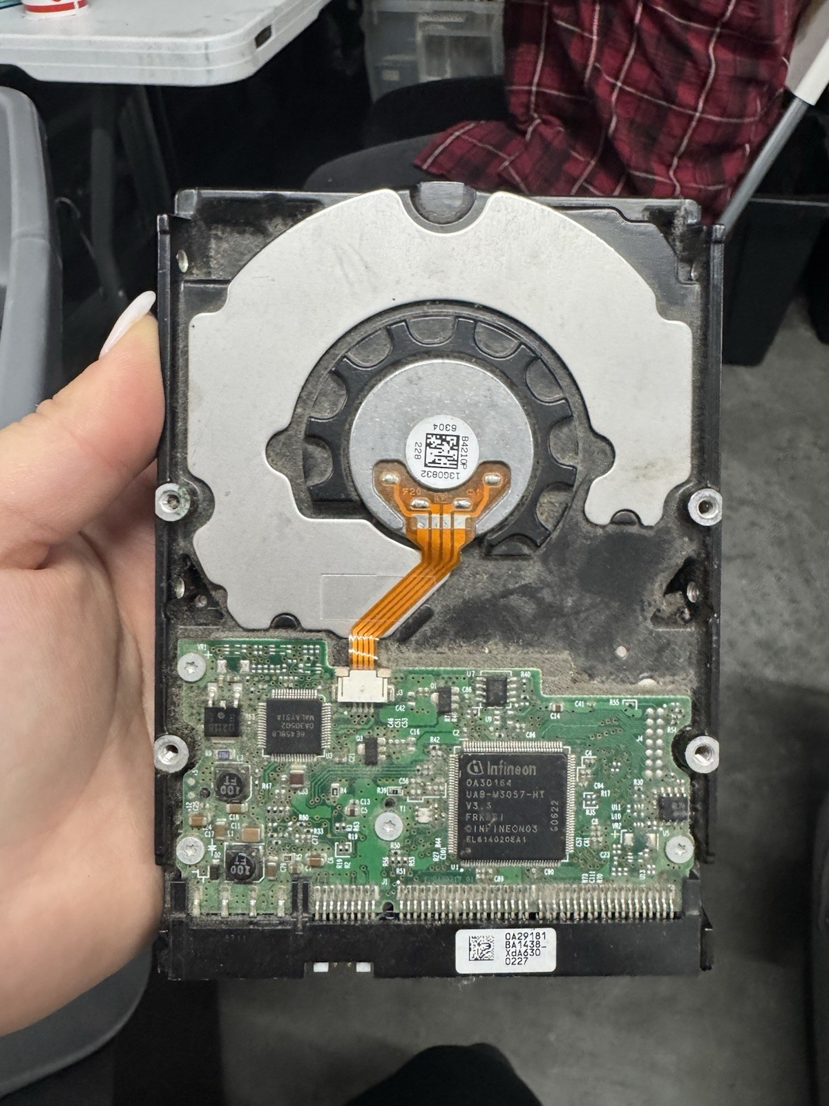 Hitachi Deskstar 250GB 3.5” IDE Hard Drive 7200RPM HDT722525DLAT80