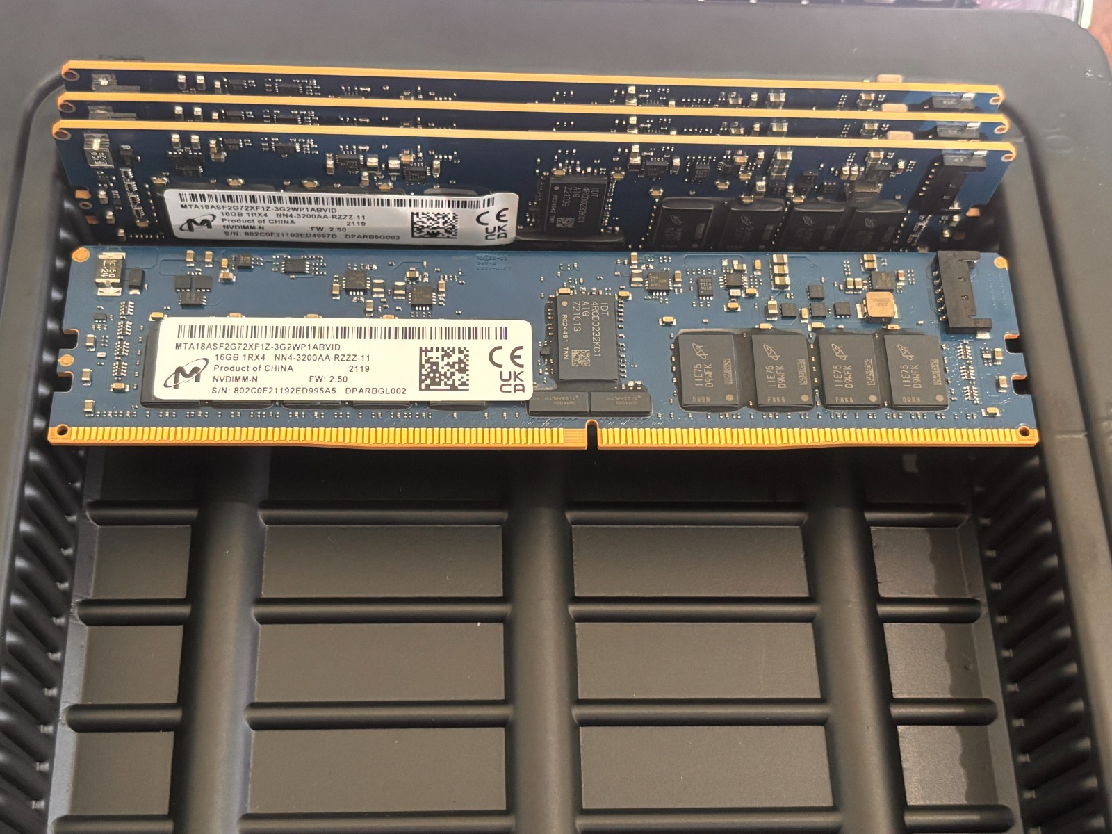 LOT OF 4 Micron 16gb 1RX4 PC4 3200AA RAM (64GB) (MTA18ASF2G72XF1Z-3G2WP1ABVID)