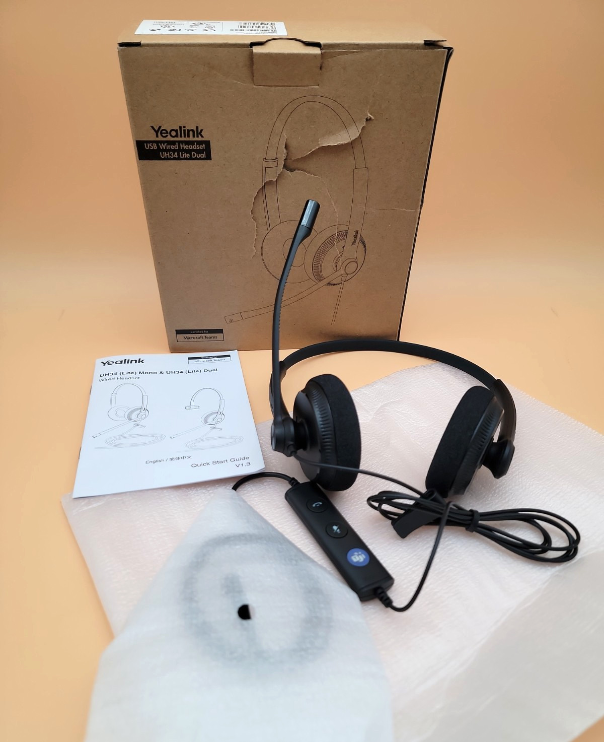 Yealink UH34-Lite-Dual-Teams USB Wired Headset damaged Open box