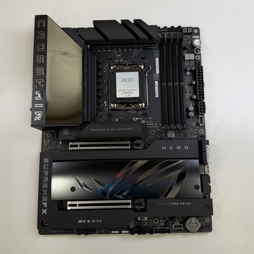 ASUS ROG Crosshair X870E Hero AMD X870E AM5 ATX Motherboard Only