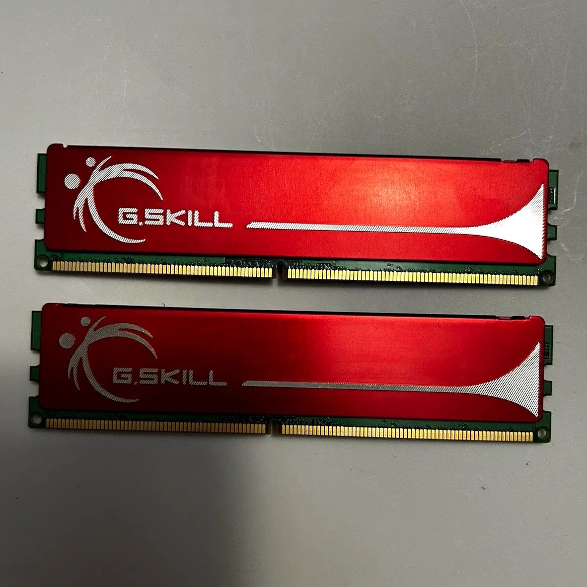 G.SKILL 2GB (2x1GB) DDR2-800 PC2-6400 240-Pin DIMM F2-6400CL5D-2GBNQ