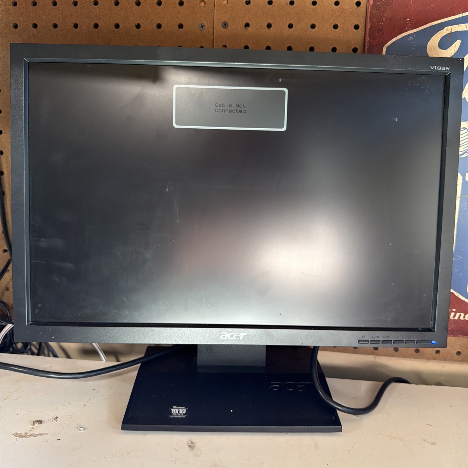 Acer V193W 19in LCD Monitor 1440x900 60Hz 16:10 VGA Widescreen Black
