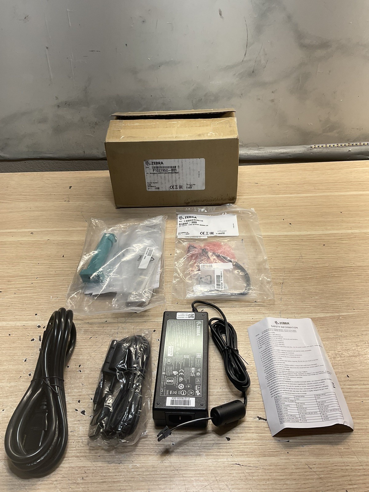 Zebra P1021952-001 Printer Accessory Kits/NEW/JUA2903