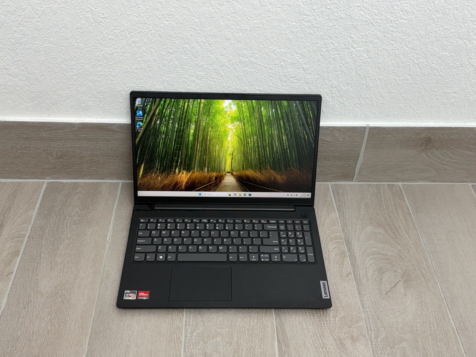 Lenovo V15 G4 15.6" Ryzen 7-7730U 16GB RAM 512GB NVMe Laptop Win-11  Excellent 