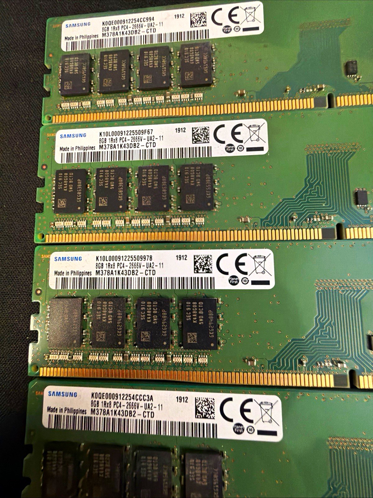 Lot of Samsung 8gb DDR4-2666 PC4-21300 288-Pin M378A1K43DB2-CTD