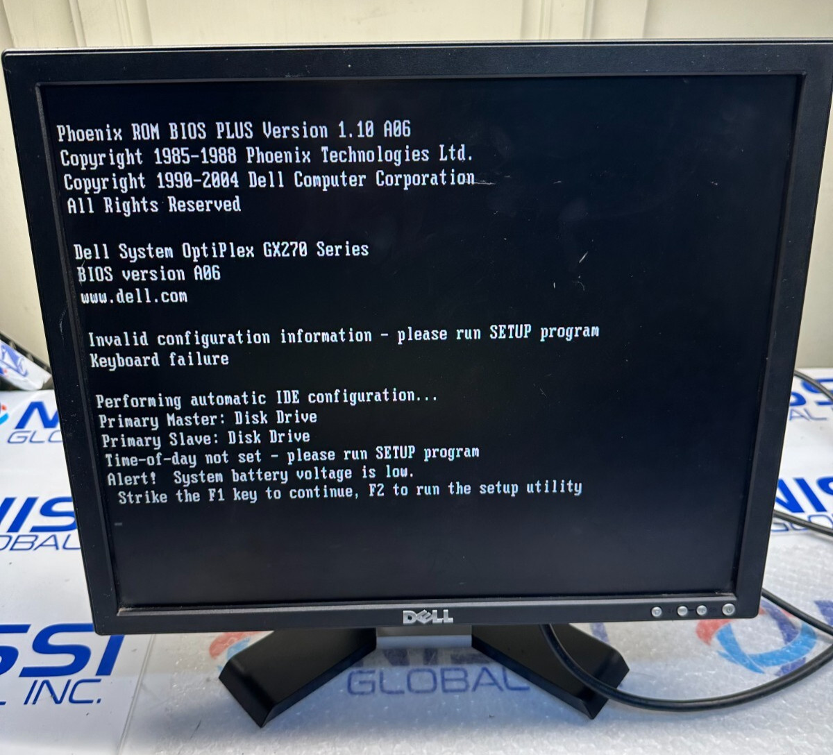 Dell E197FPB 19in LCD Monitor 1280 x 1024 + Stand
