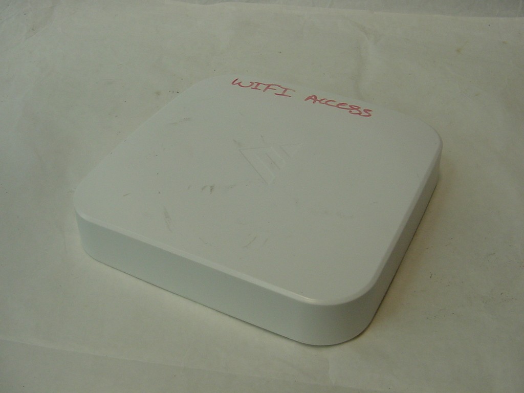 PAKEDGE 802.11ac 2X2 WAVE 2 ACCESS POINT WA-2200 - NO POWER CORD INCLUDED