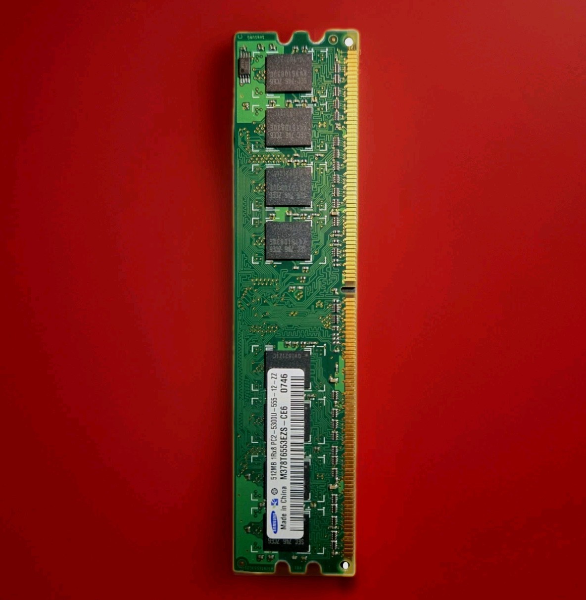 Samsung 512MB 1Rx8 PC2-5300U-555-12-ZZ M378T6553EZS-CE6 0746 Desktop RAM