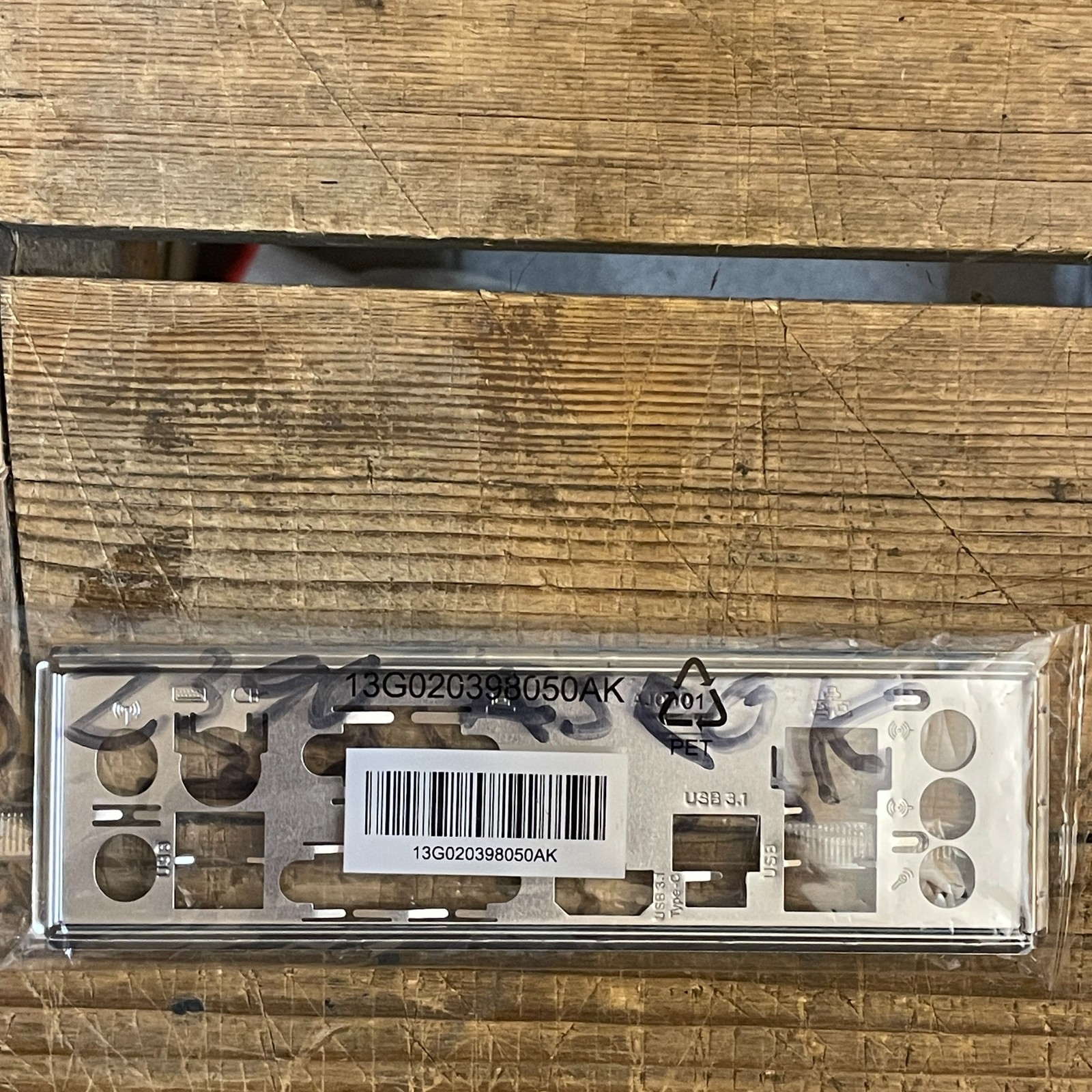 Genuine/Original ASRock Z390 Pro4 I/O Shield backplate  13G020398050AK