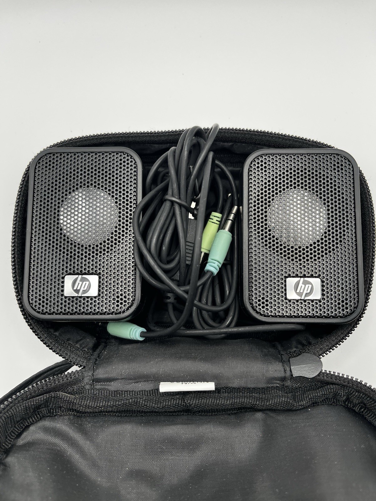 HP LCD Computer Speakers USB Powered 3.5mm Audio Jack Black