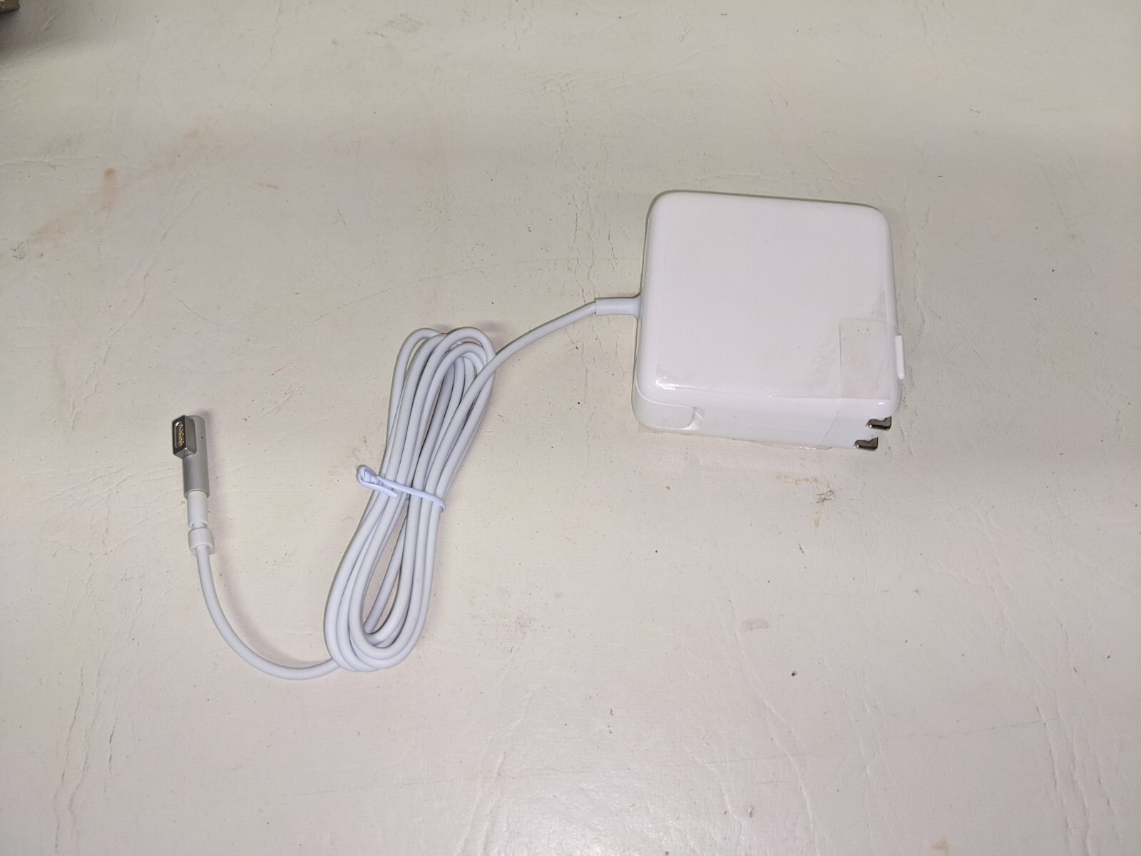 Replacement 60W Charger for Apple Products A1184 A1330 A1344 & A1435 (P9)