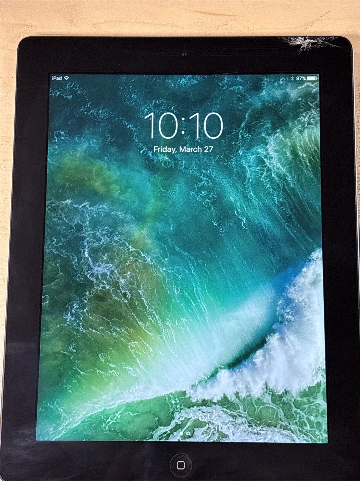 Apple iPad 4th Gen A1458 60GB Wi-Fi 9.7" Retina Display - Silver