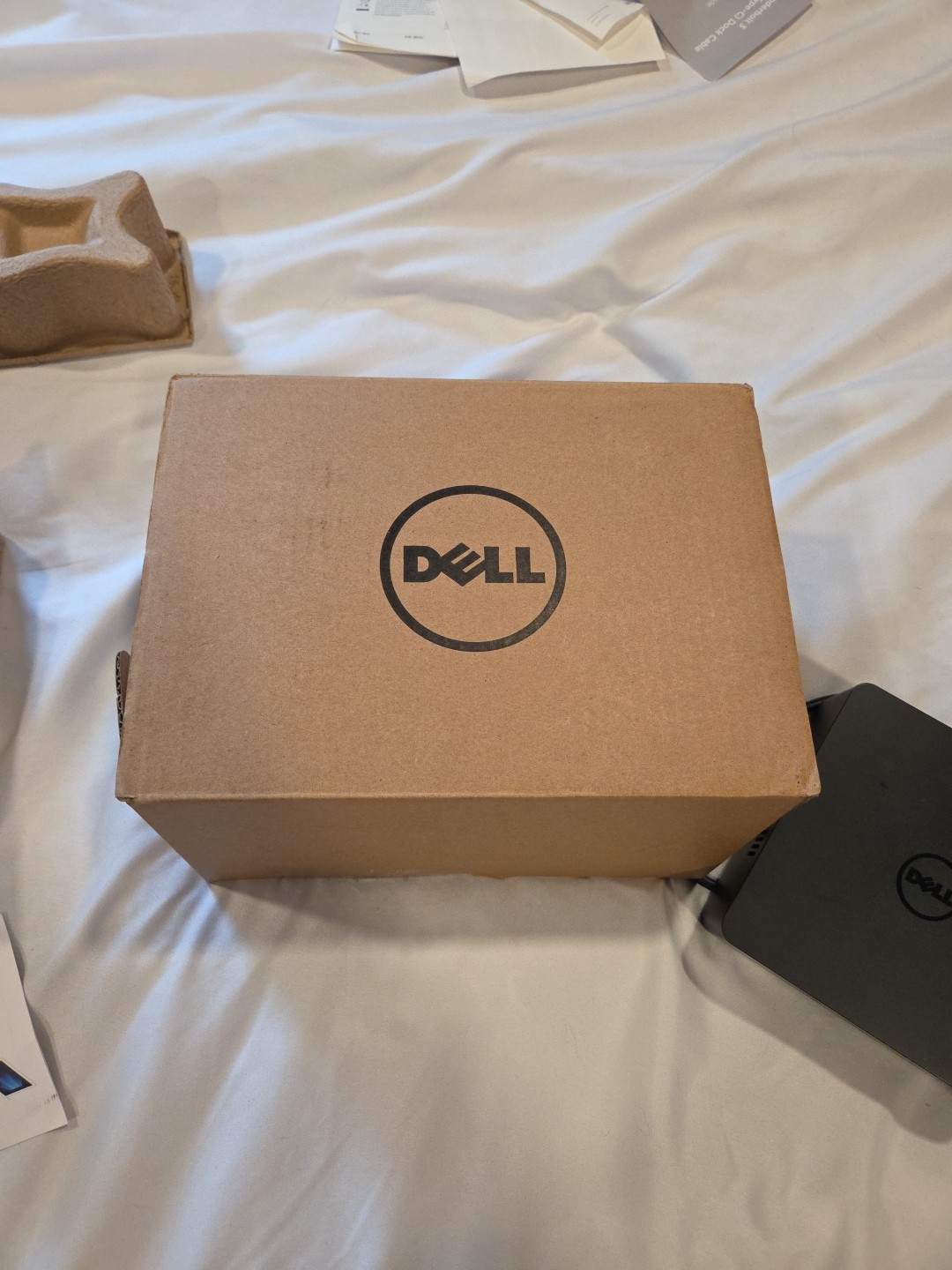 Dell TB16 Business Thunderbolt Dock with 240W Power Adapter