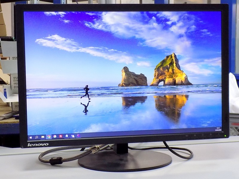 22 inch Lenovo ThinkVision T2254pC Monitor WSXGA+, 60Hz, 5ms, Black, 00PC018