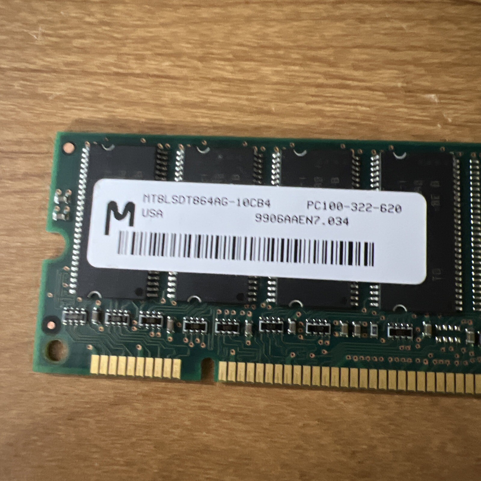 Micron 128MB MT8LSDT864AG-10CB4 PC100-322-620