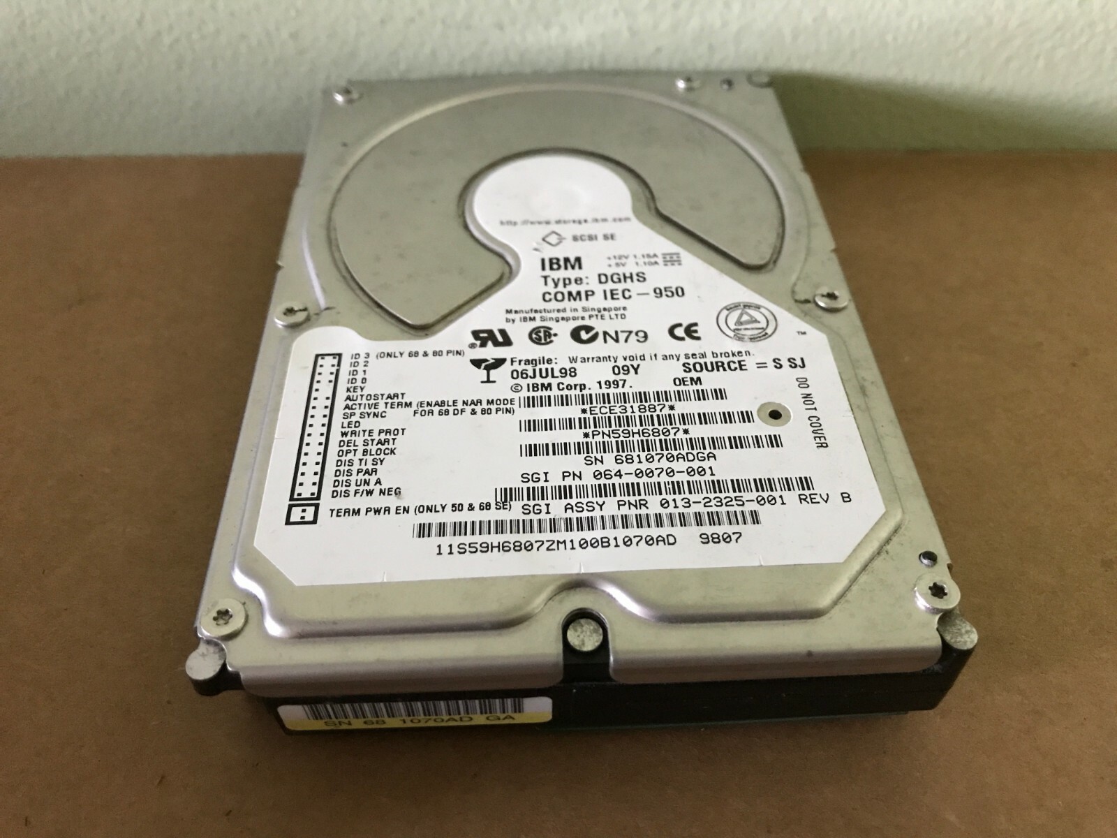 59H6807 IBM 9.1GB 7200RPM Ultra Wide SCSI 80-Pin 3.5-inch Internal Hard Drive