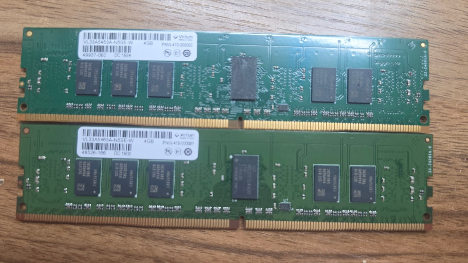 Virtium 8GB (2 x 4GB) 1Rx8 PNW-410-000093 PC4-2133P  VL33A5463A-N6SE-W AHD2