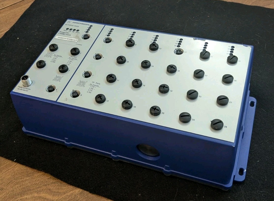 Hirschmann OCTOPUS OS20 28-Port IP67 Managed Industrial Ethernet Switch OS20-002