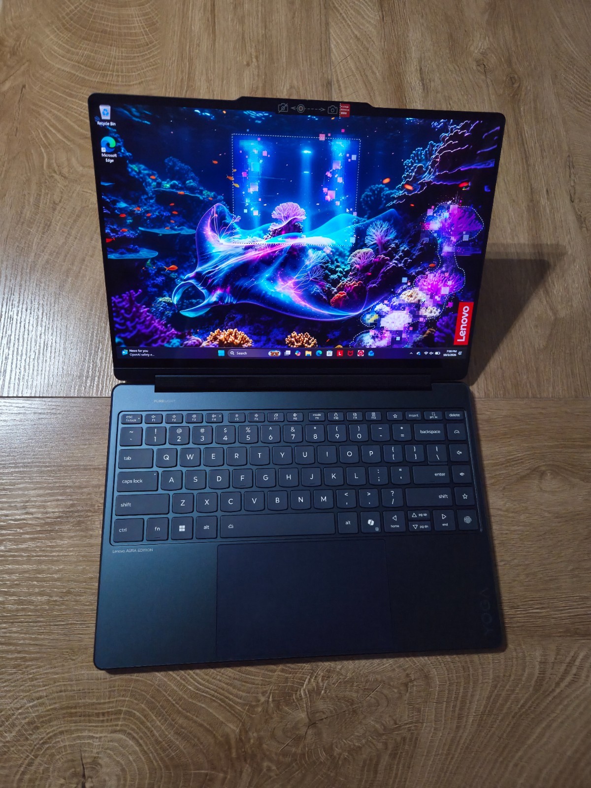 Lenovo Yoga 9i 2-in-1 Aura Edition 14" 3K 120Hz OLED Touch Ultra 7 258V 32GB 1TB