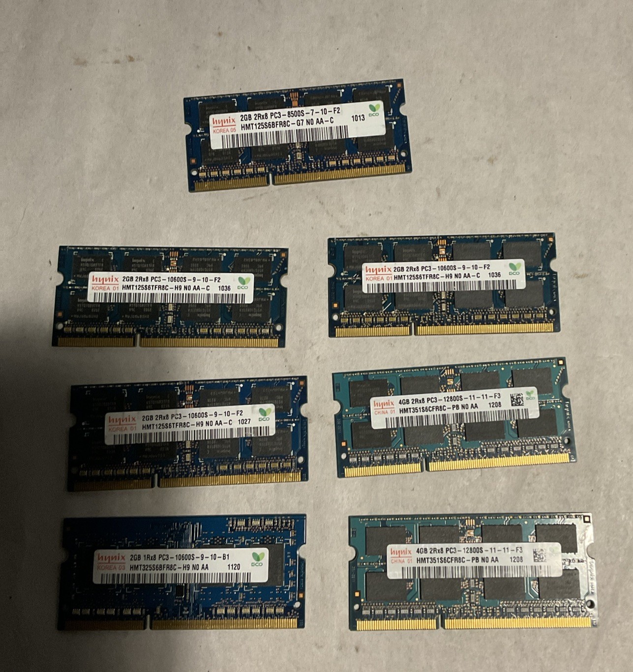 Lot Of 7 - 5 X 2GB + 2x 4GB Hynix Laptop SO-DIMM RAM Memory  -(18 GB Total)