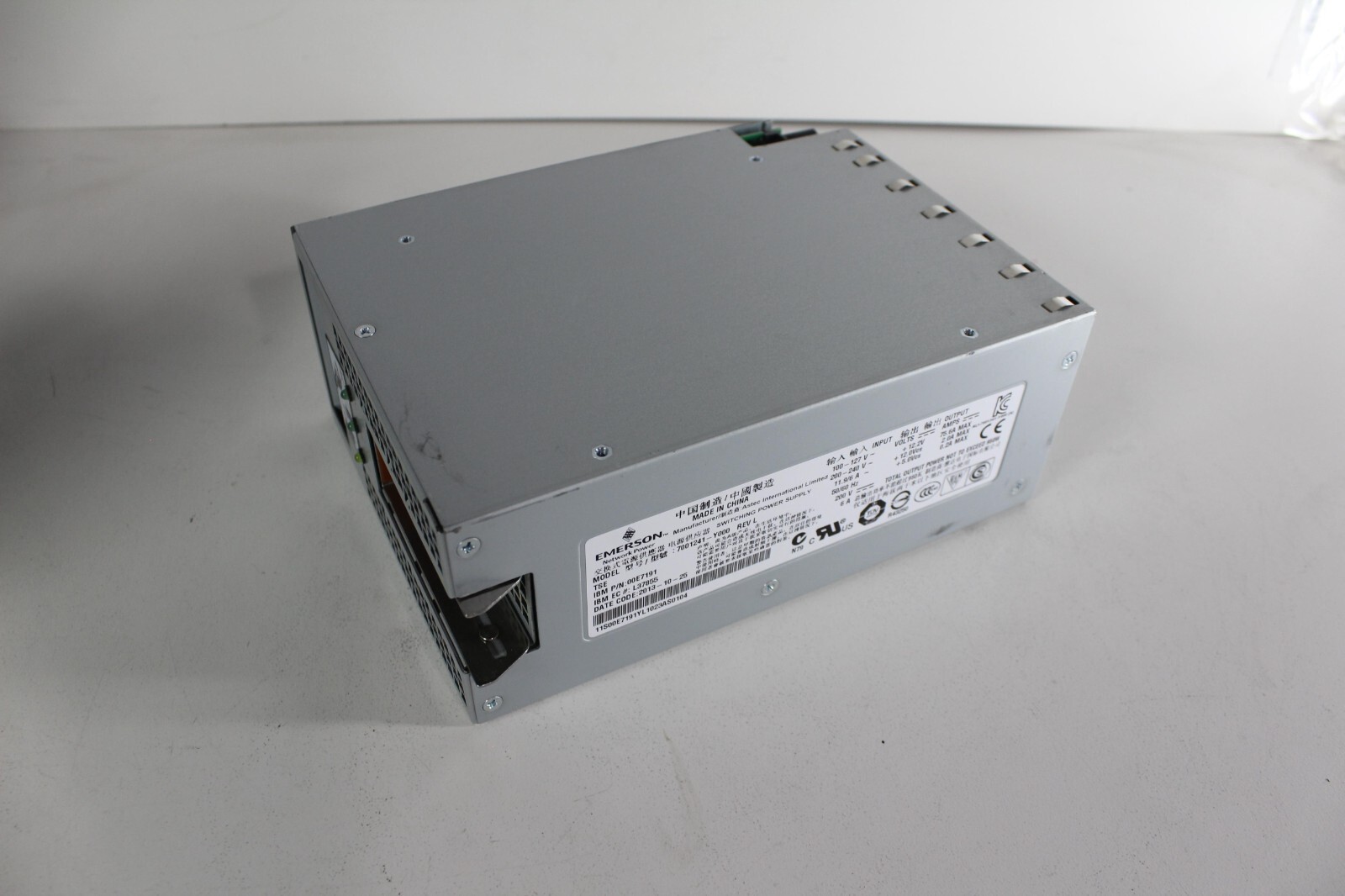 IBM 7703 950W PSU 00E7191 7001241-Y000, 950W (FC #7703) AC HOT-SWAP PSU