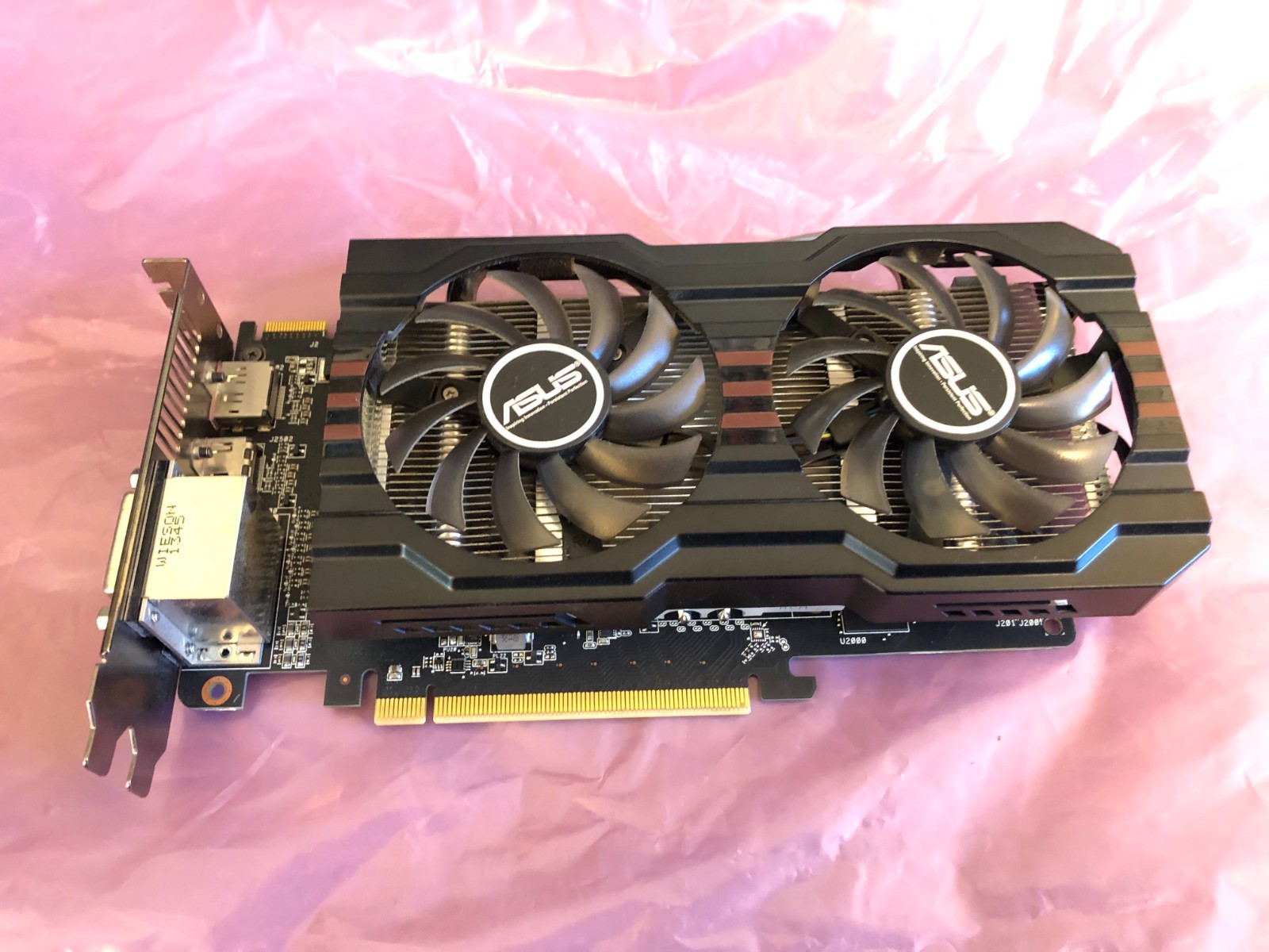 ASUS Radeon R9 270 2GB GDDR5 PCI Express 3.0 Graphics Card