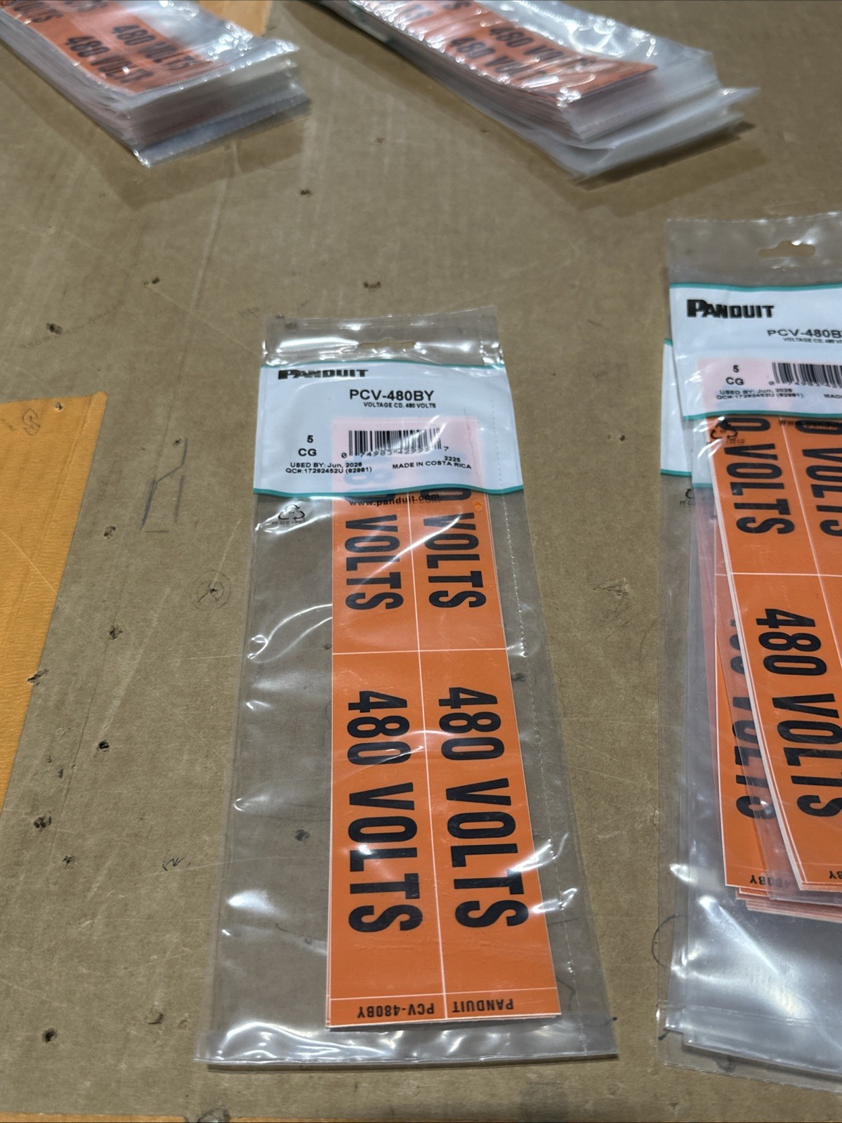 Panduit Voltage Sticker 480V