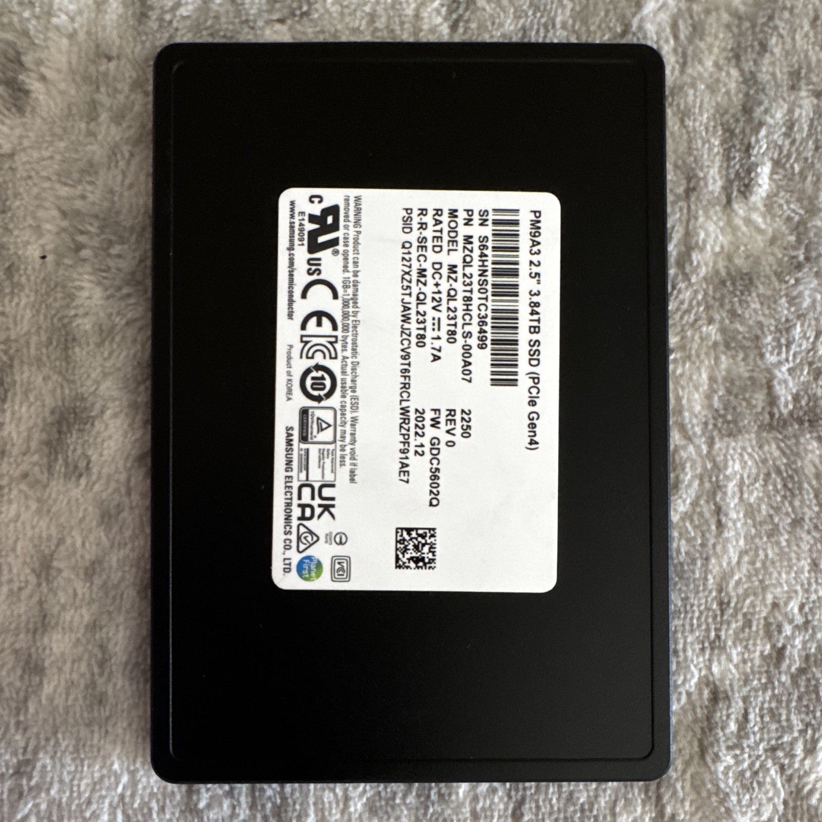 Samsung PM9A3 3.84TB 2.5in NVMe PCIe 4.0 Internal SSD