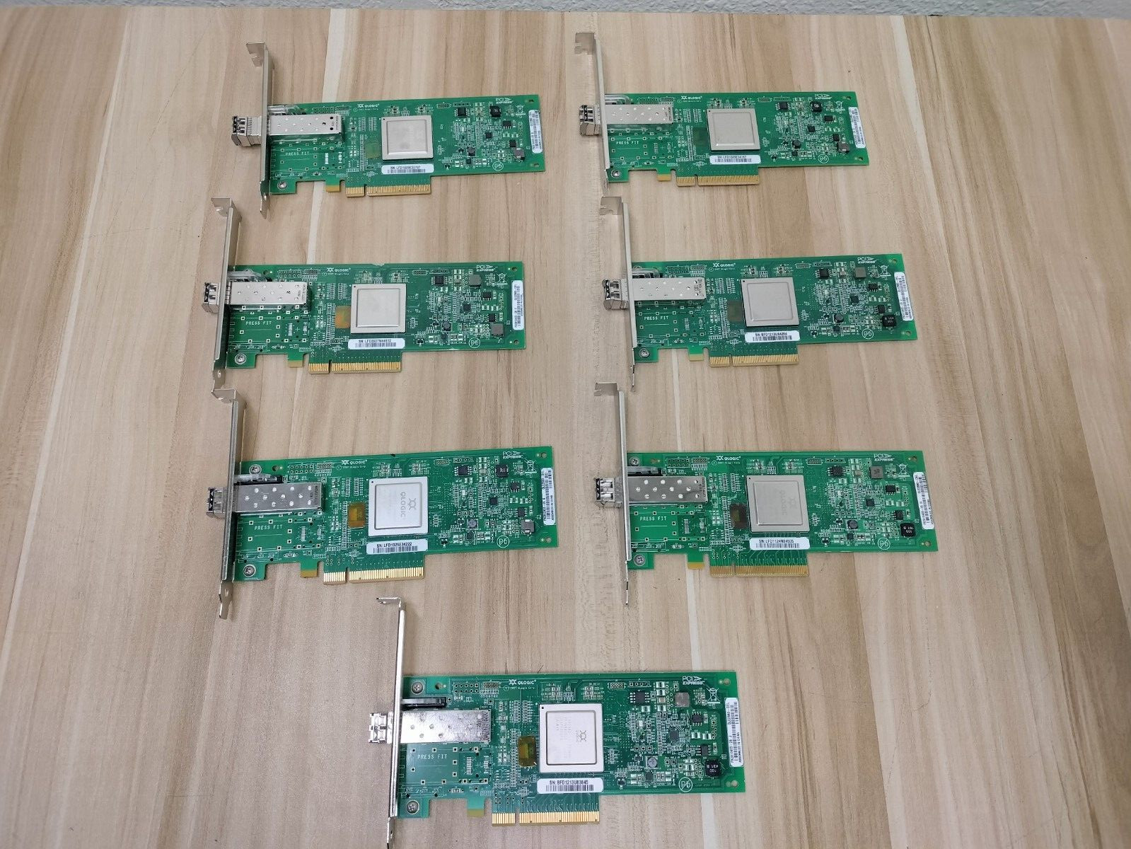 (LOT OF 7) QLOGIC (QLE2560-DEL) Single Port PCI-E 8GB w/ SFP (FTLF8528P3BCV-QL)
