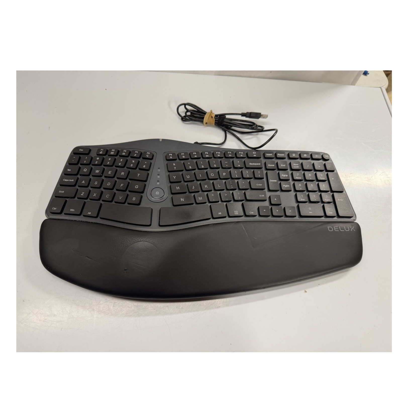 Delux GM901U Wired Ergonomic Keyboard Detachable Palm Rest Black