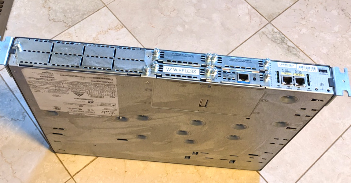 Cisco 2811    Used