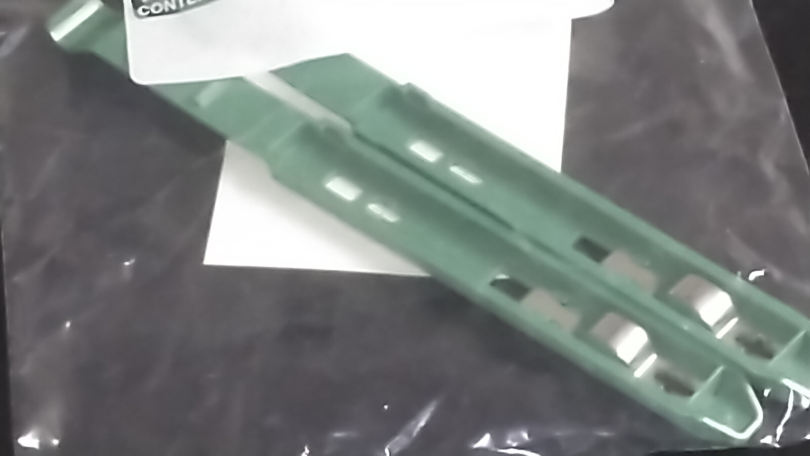 One Pair of {Dell} Optical Drive Mounting Rails and Screws {99XHM/86DVJ}