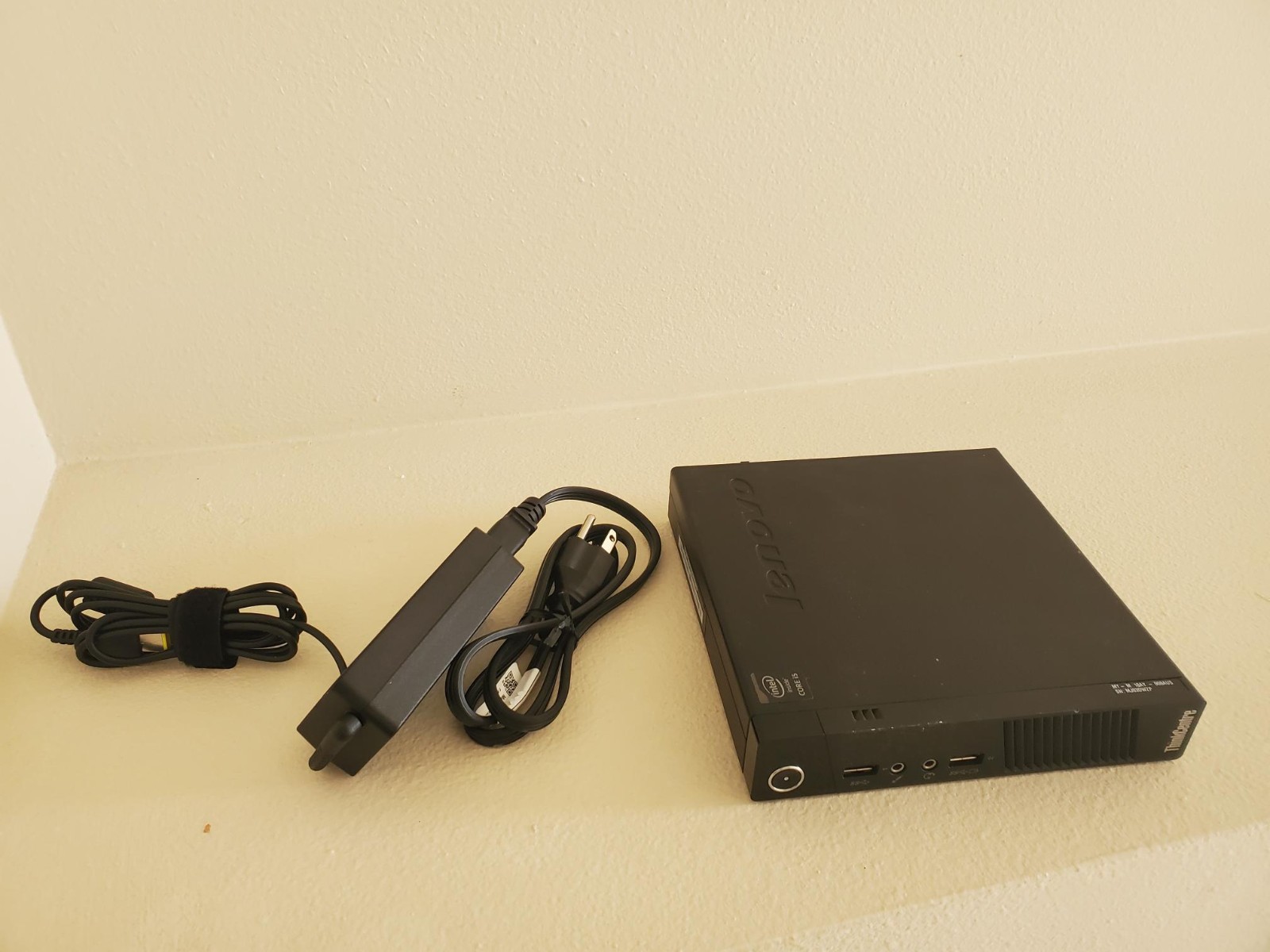 Lenovo ThinkCentre M73 i5-4590T 2.00GHz 8GB RAM 256GB SSD W10