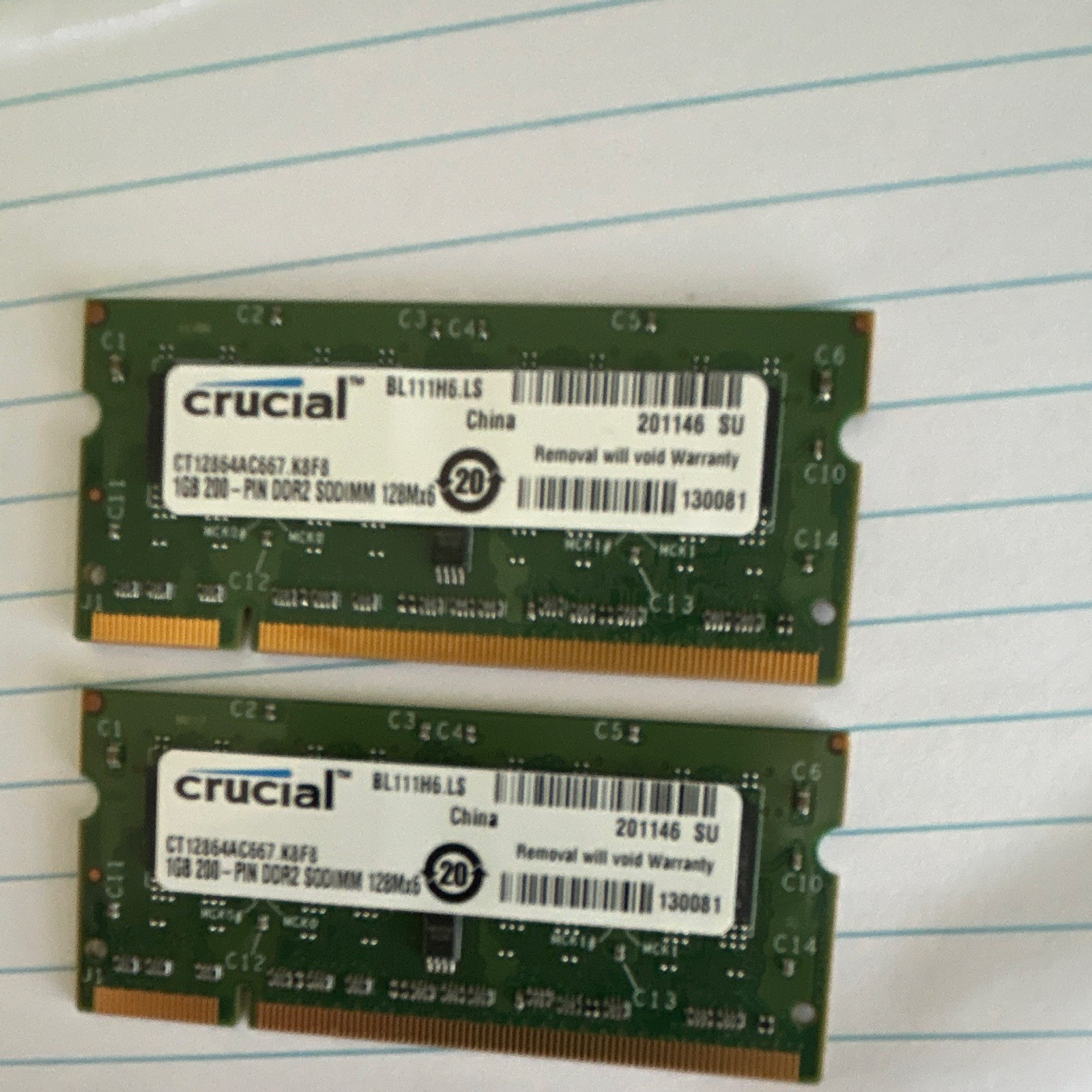 2 Crucial 1GB DDR2 SO-DIMM 200-Pin CT12864AC667.K8F8