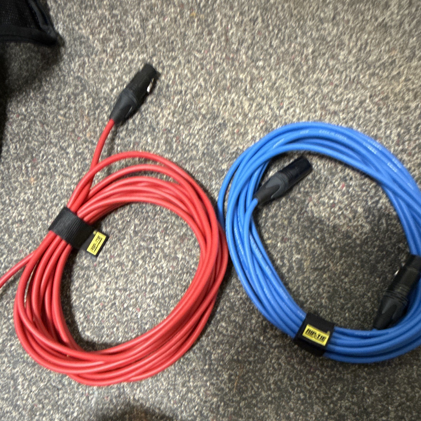Pair of Canare L-4E6S Star Quad XLR Microphone Cables  25 ft Neutrik Connectors