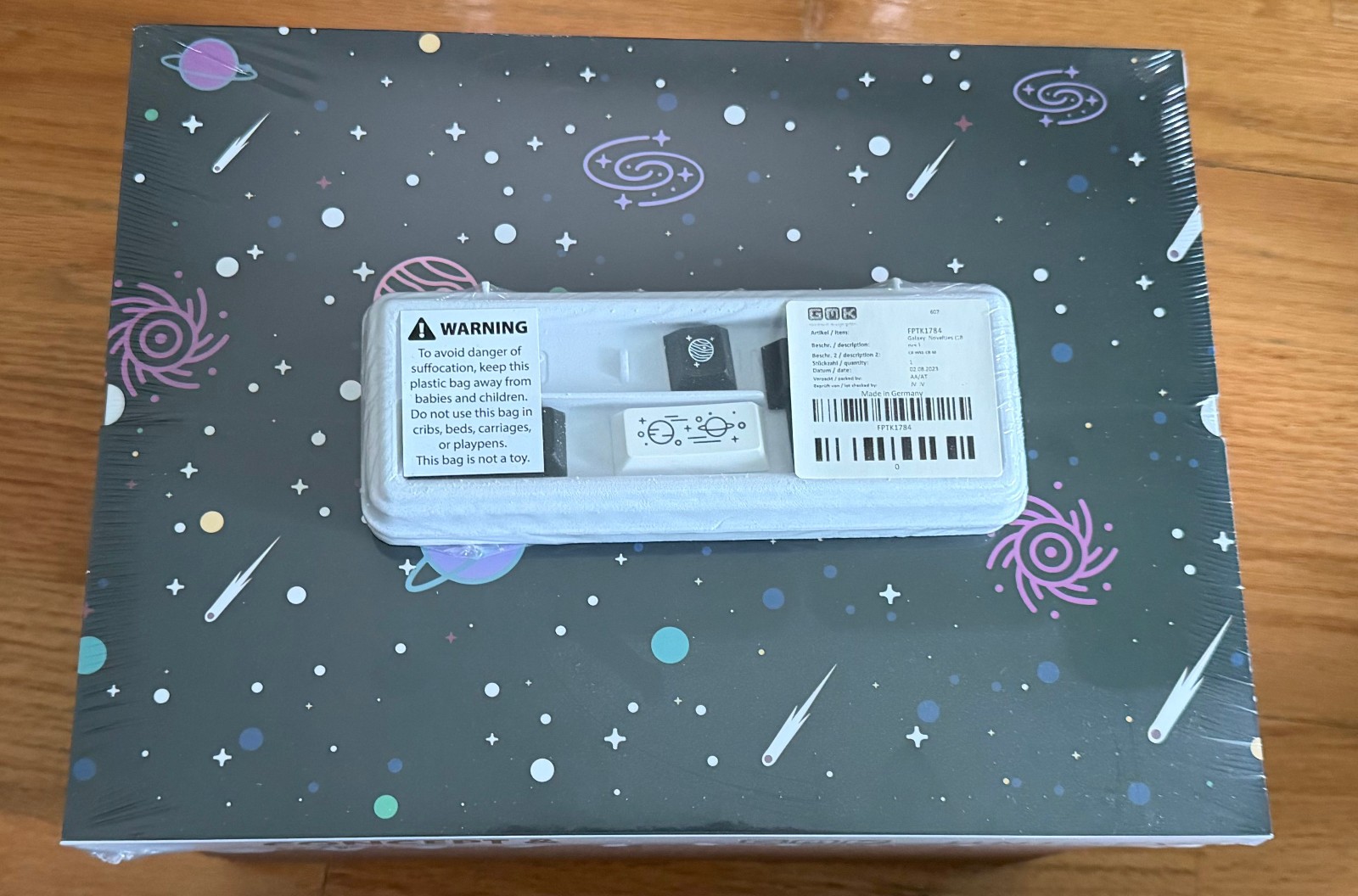 GMK Galaxy - Base + Novelties Kit Keycaps