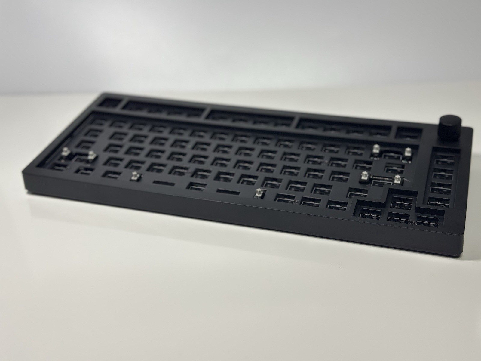 *READ DESCRIPTION* Inland MK PRO V2 Barebones Black Mechanical Gaming Keyboard