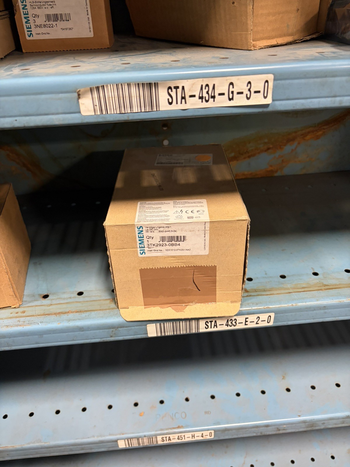   NEW Siemens safety relay 3TK2923-0BB4 3TK2923-OBB4