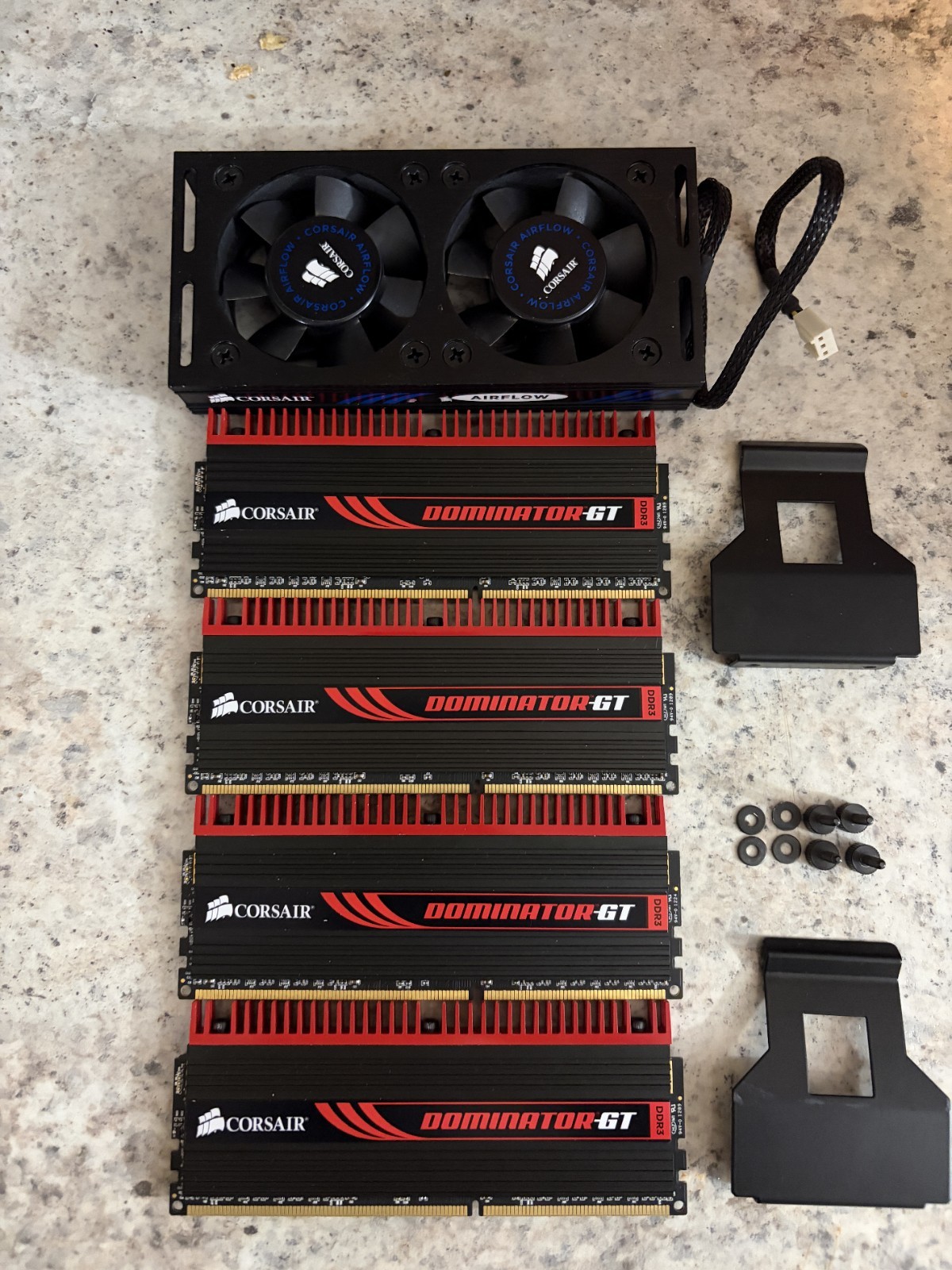 4x4GB 16GB TOTAL DDR3 CORSAIR DOMINATOR-GT 2133MHz RAM MEMORY STICKS