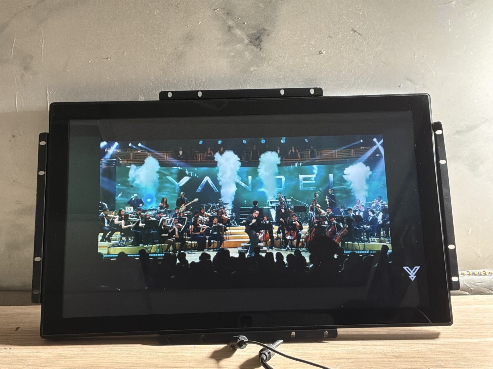 GreenTouch 21.5 Inch Touch Screen Monitor Open Frame  USB DVI VGA/JUA3463